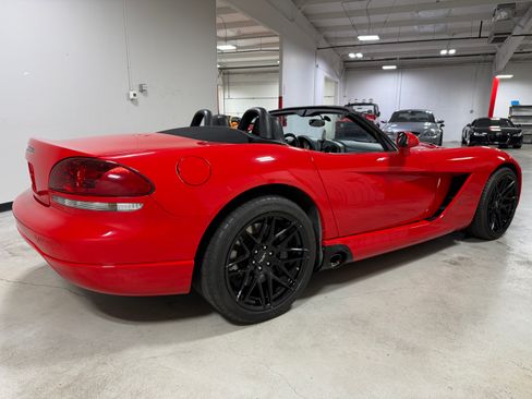 Used 2003 Dodge Viper SRT-10 Convertible RWD image 4