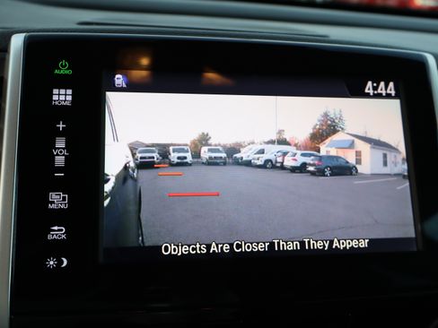 Used 2016 Honda Pilot Touring image 40