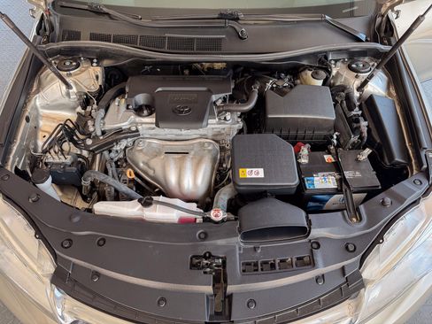 Used 2017 Toyota Camry UNAVAIL FWD image 17