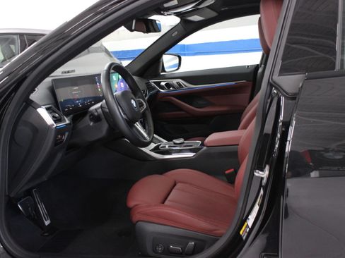 Used 2024 BMW i4 xDrive40i image 17