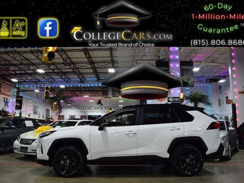 Used 2025 Toyota RAV4 XLE Premium image 1