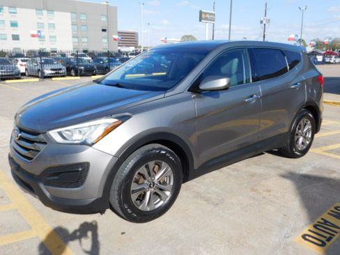 Used 2015 Hyundai Santa Fe Sport image 4