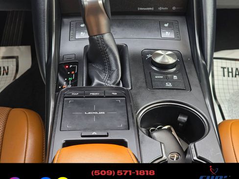 Used 2021 Lexus IS 300 image 11