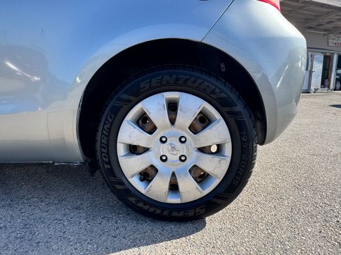 Used 2008 Toyota Yaris 2-Door Hatchback FWD image 14