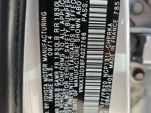 Used 2015 Toyota Yaris LE image 27