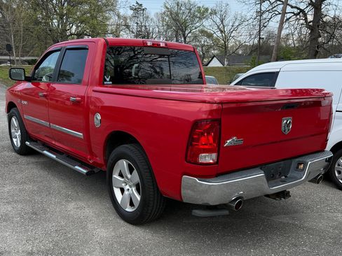 Used 2009 Dodge Ram 1500 Truck SLT image 2
