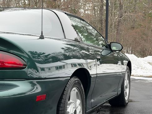 Used 1994 Chevrolet Camaro Z28 image 6