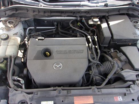 Used 2011 MAZDA MAZDA3 i Touring Sedan FWD image 8