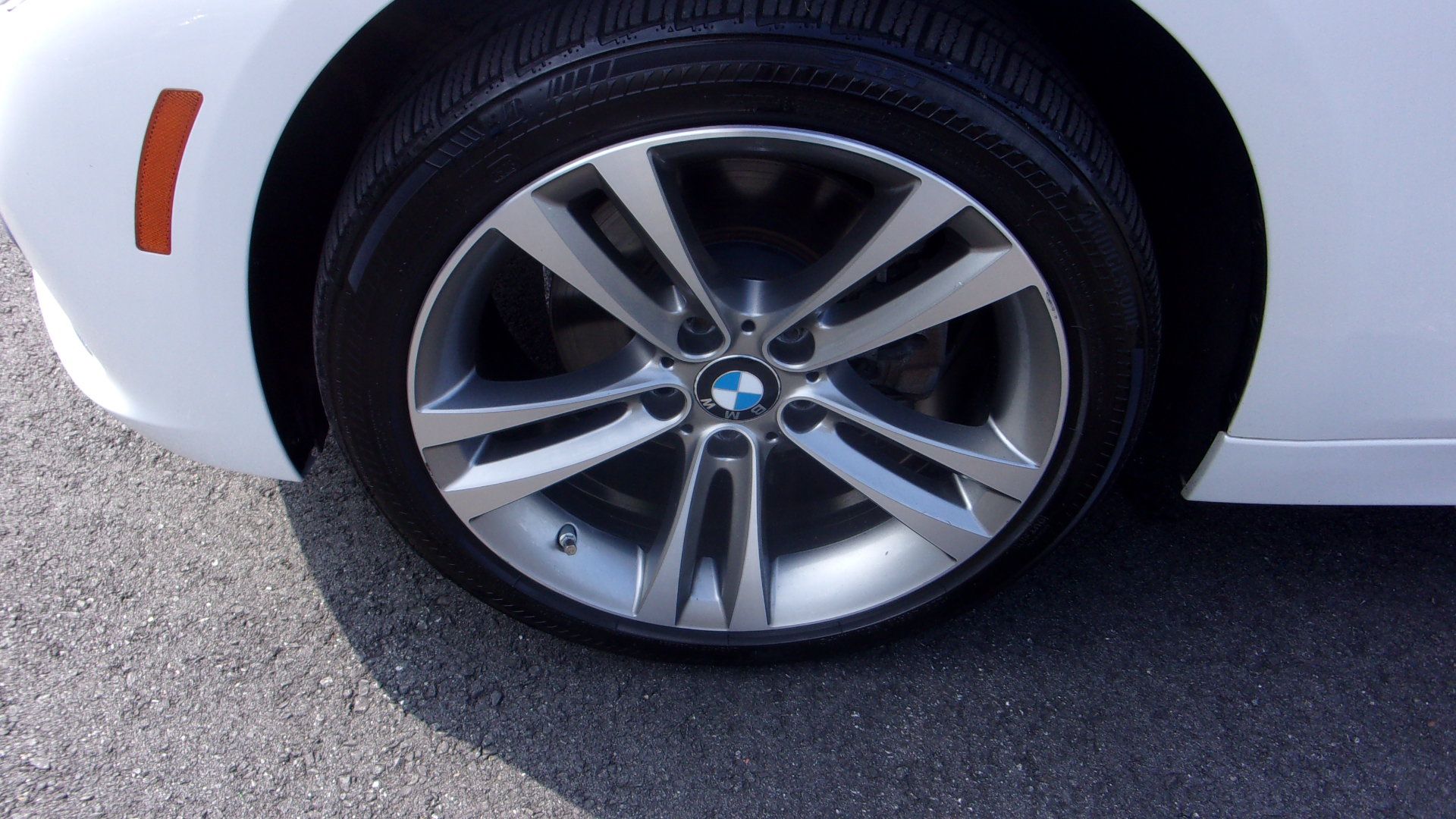 Used 2018 BMW 330i xDrive Sedan AWD/4WD image 33