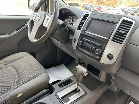 Used 2019 Nissan Frontier S image 13