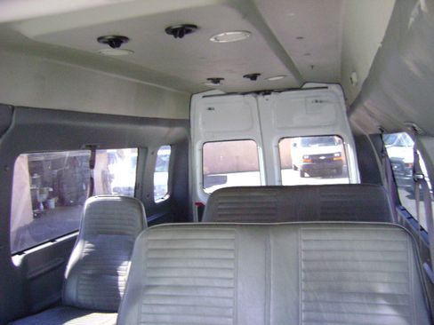 Used 2007 Ford E-250 and Econoline 250 Extended RWD image 18