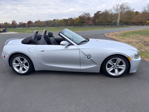 Used 2006 BMW Z4 3.0i image 21