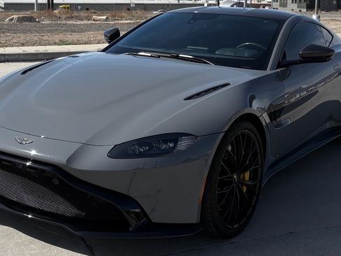 Used 2023 Aston Martin V8 Vantage image 1