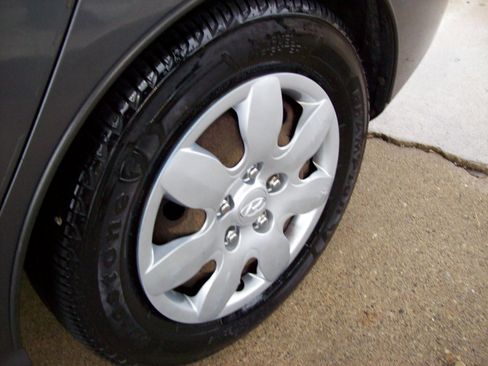 Used 2008 Hyundai Elantra SE image 19