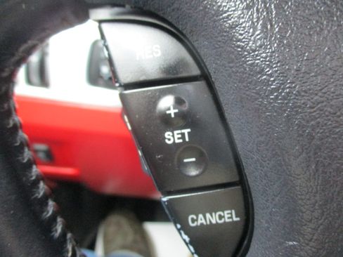 Used 2004 Ford Thunderbird LX image 29