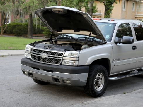 Used 2005 Chevrolet Silverado 2500 4x4 Extended Cab image 42
