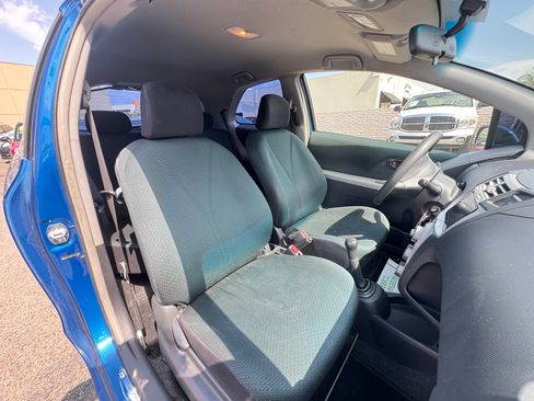 Used 2007 Toyota Yaris 2-Door Hatchback FWD image 17