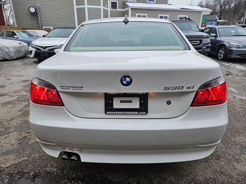 Used 2007 BMW 530xi image 7