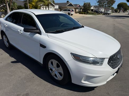 Used 2018 Ford Taurus Police Interceptor FWD image 1