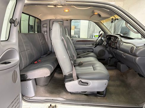 Used 1998 Dodge Ram 2500 Truck 4x4 Quad Cab image 16
