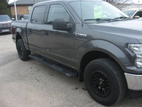 Used 2019 Ford F150 XLT image 3