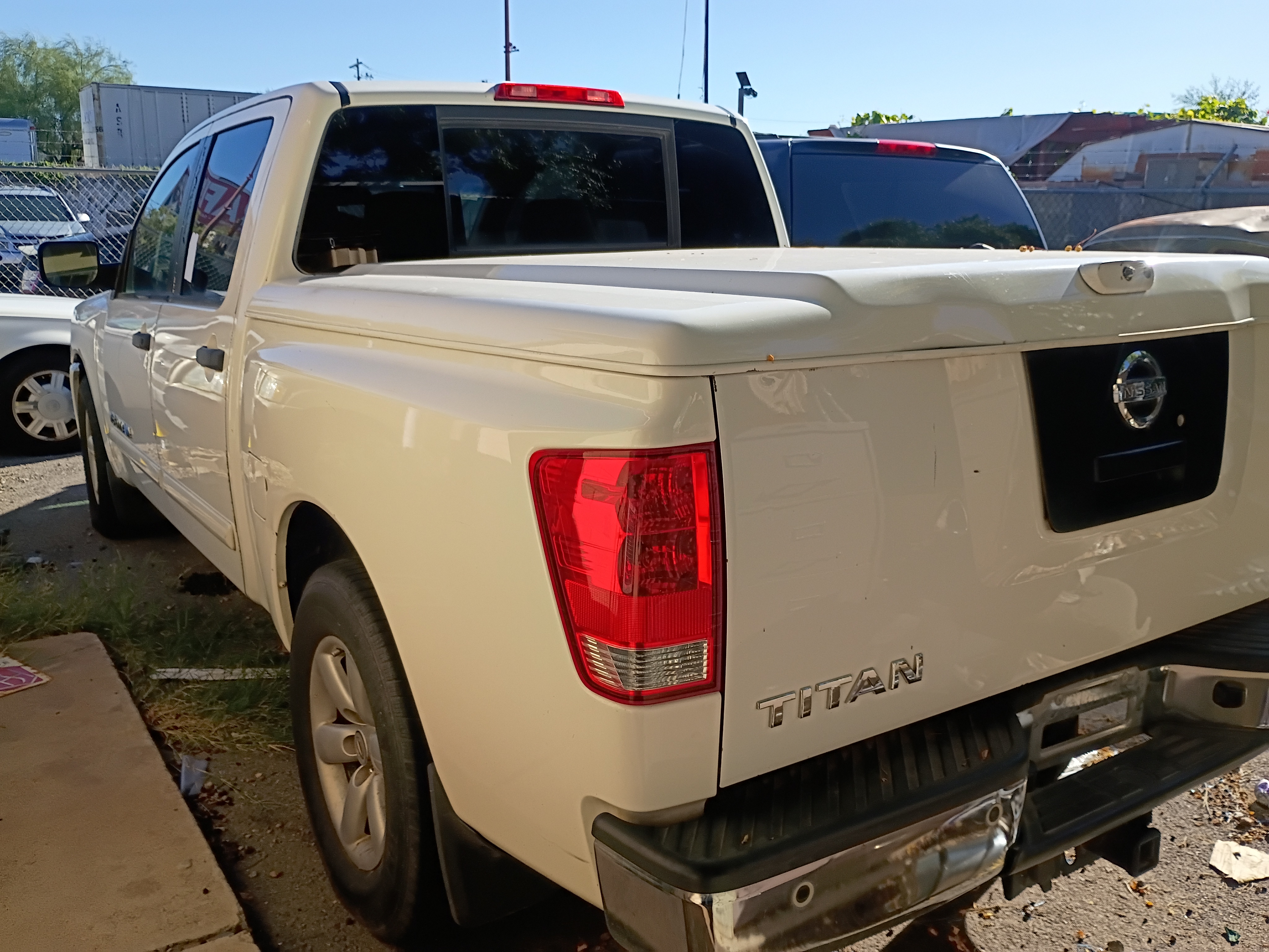 Used 2010 Nissan Titan 2WD Crew Cab image 2