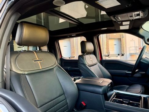 Used 2024 Ford F350 Platinum image 5