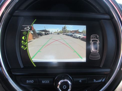 Used 2018 MINI Cooper S 2-Door Hardtop FWD image 4