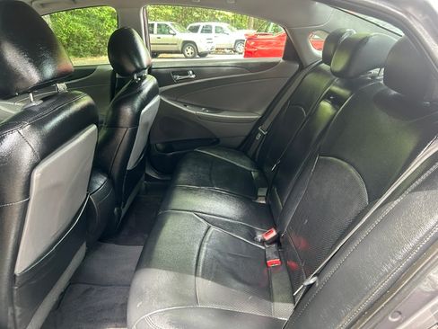 Used 2011 Hyundai Sonata SE FWD image 12