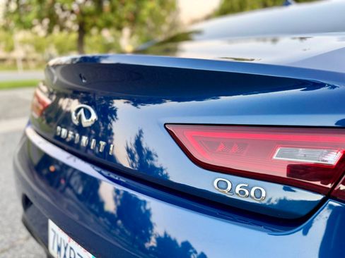 Used 2017 INFINITI Q60 w/ Sport & Premium Package RWD image 18