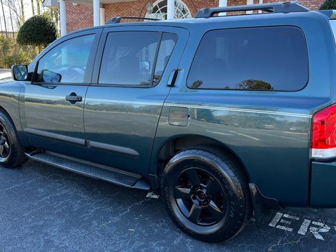 Used 2004 Nissan Armada SE image 2