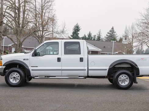 Used 1999 Ford F350 XLT image 4