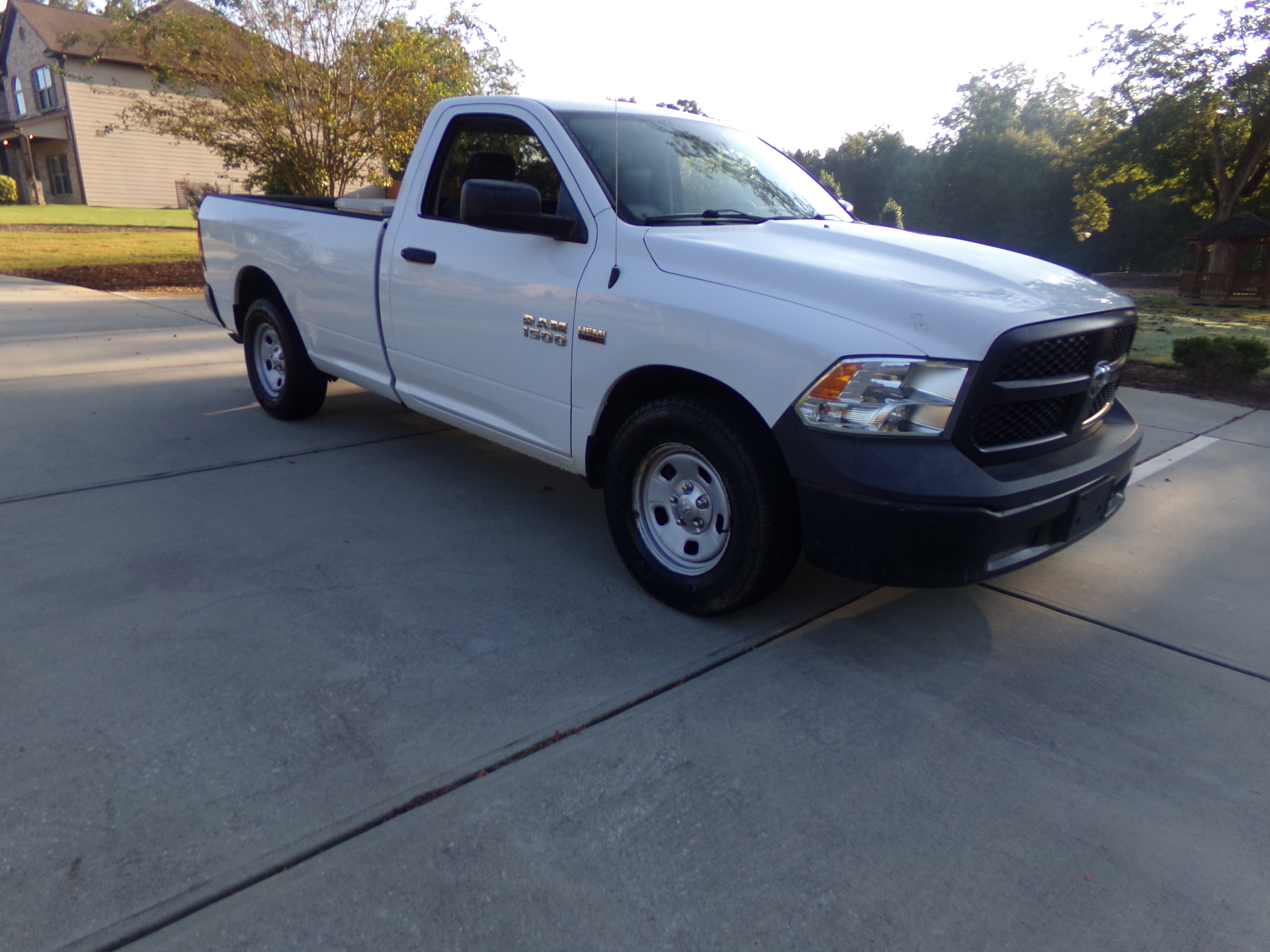 Used 2016 RAM 1500 Regular Cab Tradesman RWD image 1