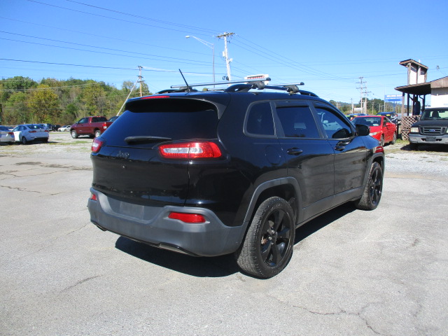 Used 2018 Jeep Cherokee FWD Latitude image 6