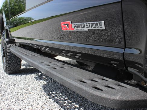 Used 2023 Ford F250 Lariat image 18