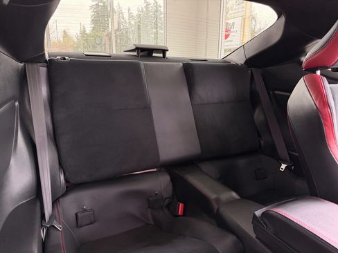 Used 2020 Toyota 86 image 16