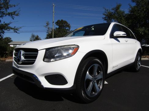Used 2016 Mercedes-Benz GLC 300 image 2