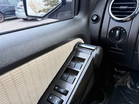 Used 2008 Ford Explorer XLT AWD/4WD image 14