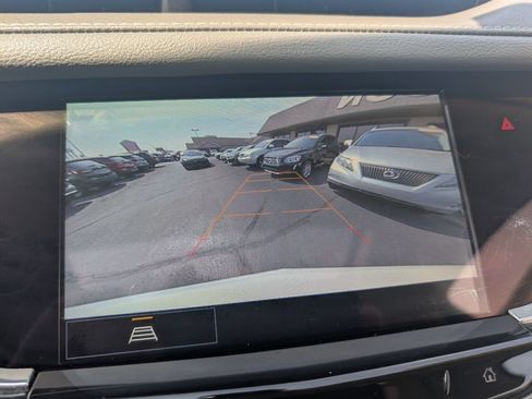 Used 2024 Cadillac XT6 AWD Premium Luxury image 13