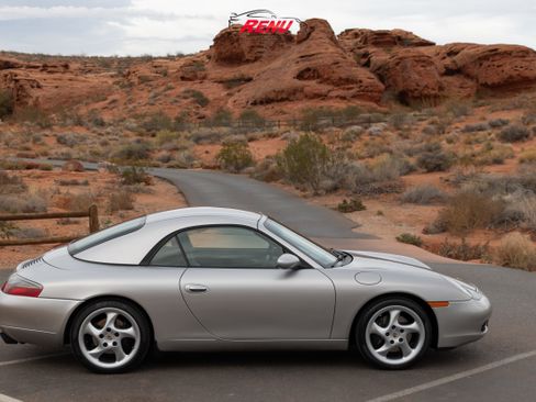 Used 2001 Porsche 911 Carrera image 7