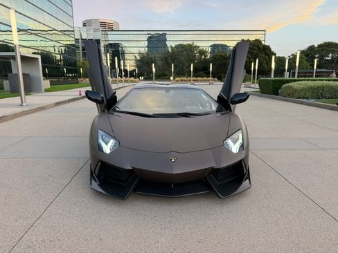 Used 2015 Lamborghini Aventador LP 700-4 Roadster AWD/4WD image 8