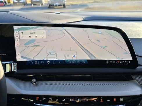 Used 2025 Cadillac Optiq Sport 2 image 19