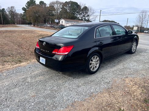 Used 2007 Toyota Avalon image 3