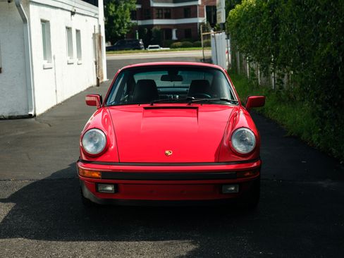 Used 1988 Porsche 911 Carrera image 16