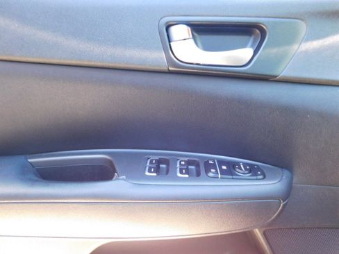 Used 2018 Kia Optima S image 15