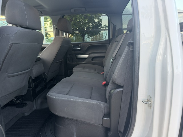 Used 2018 Chevrolet Silverado 1500 2WD Crew Cab LT image 17