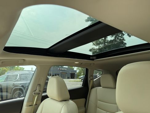 Used 2018 Nissan Murano AWD SL w/ Moonroof Package image 9