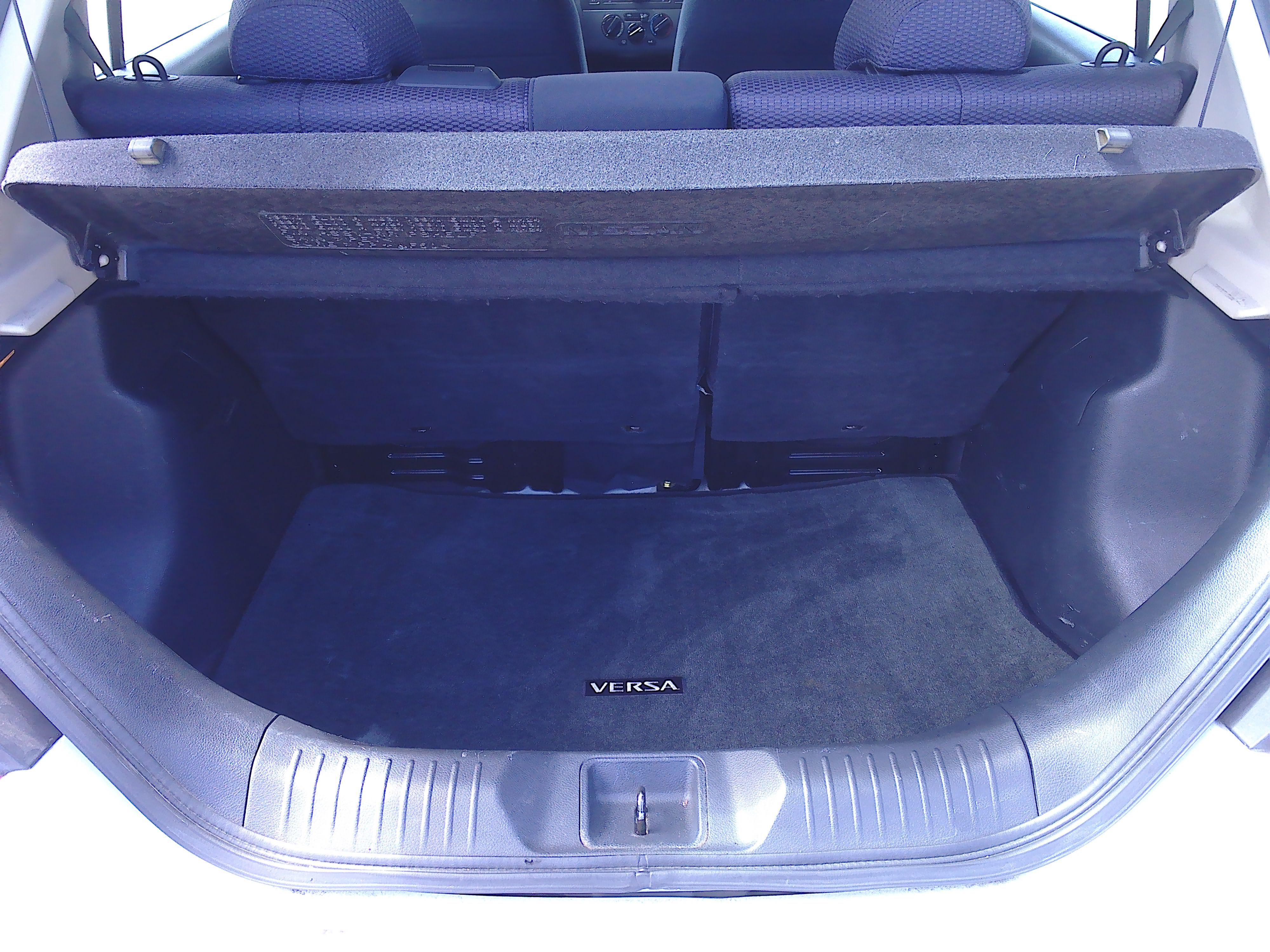 Used 2007 Nissan Versa 1.8 S FWD image 13