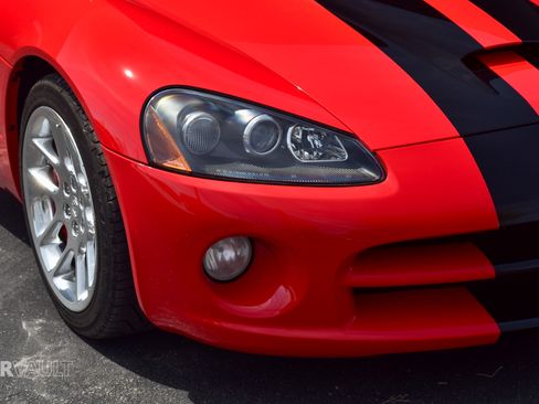 Used 2006 Dodge Viper SRT-10 image 7