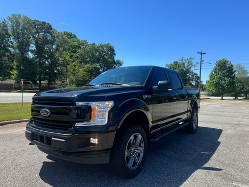 Used 2020 Ford F150 4x4 SuperCrew image 2
